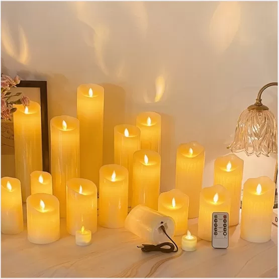 INF Glänzendes 3er-Set 7,5cm LED Elektronische Kerzen Aufladbar 18-Tasten